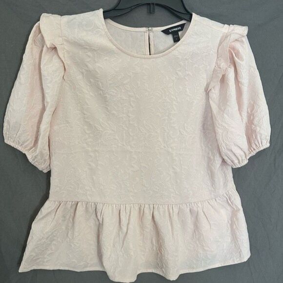 Express Tops - Express women’s top size small Floral Lace Pattern